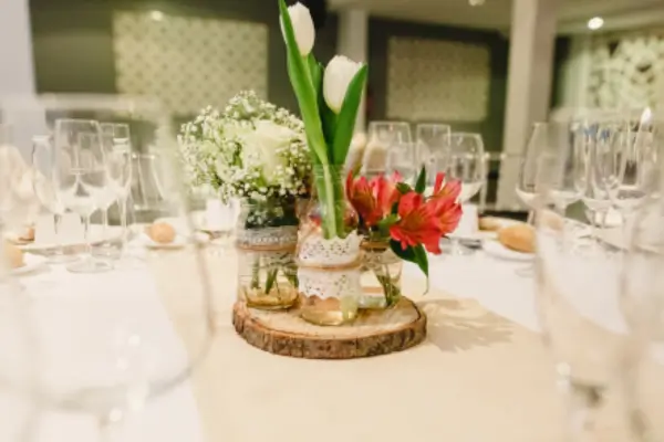 Decoração de festas com objetos recicláveis: dicas e inspirações sustentáveis